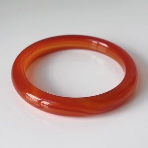 62mm Natural Carnelian Agate Round Bangle BA130